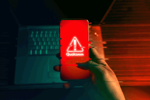 Smartphone with Qualcomm warning
